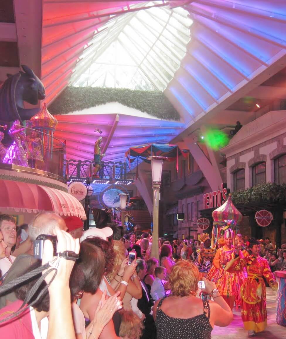 The Best Cruise Alternatives to the MegaShip Life Well Cruised