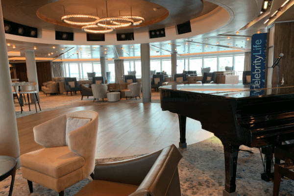 Celebrity Summit Rendez vous lounge 6 x4