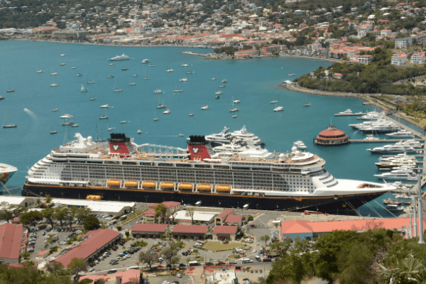 tipping cruise waiters