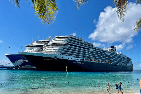 champagne on romantic cruise