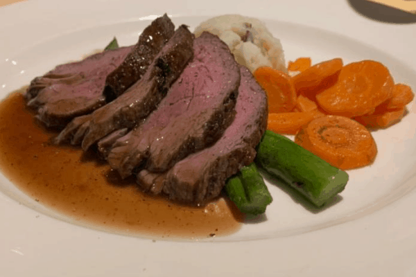 cruise food roast beef