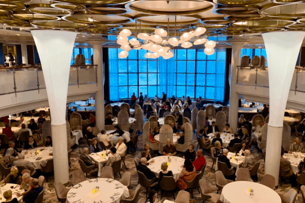 celebrity cruises dining room dress code