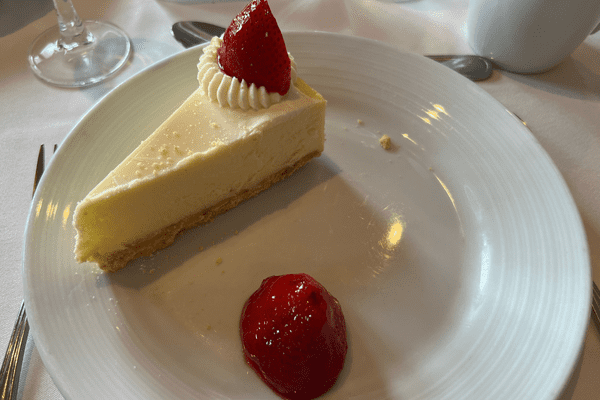 cheesecake cruise dining