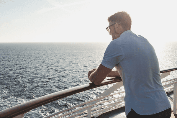 guy on cruise ship all alone