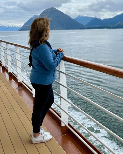 What to Wear on an Alaska Cruise (outfit ideas with photos) - Life Well  Cruised