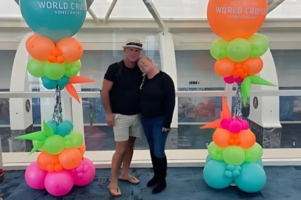 Ultimate World Cruise couple