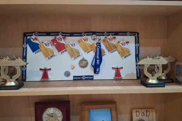 Cruise Card Display