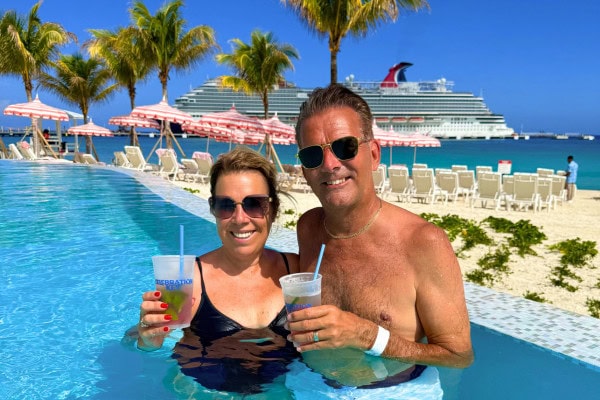 Celebration Key Pearl Cove beach club